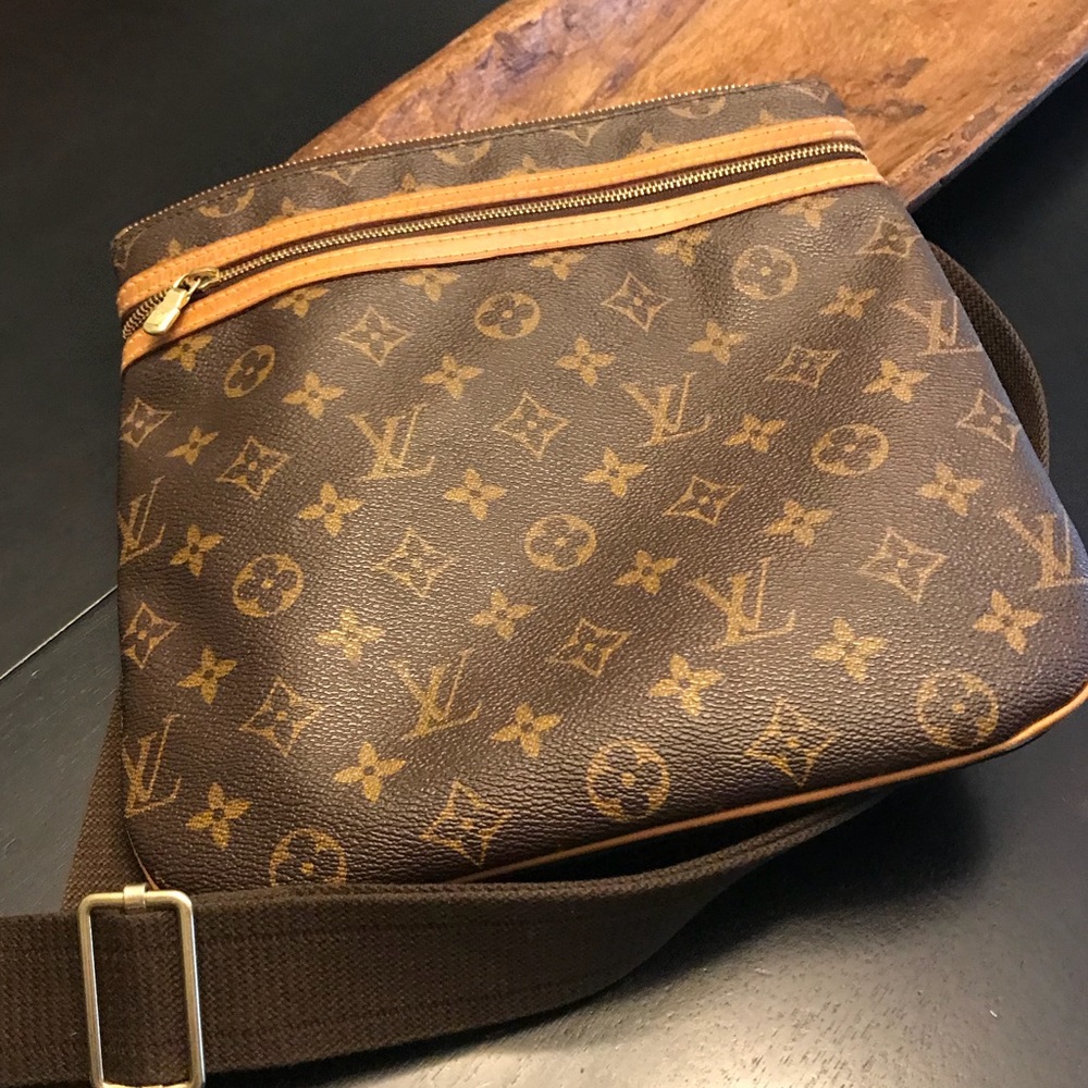 Louis Vuitton crossbody